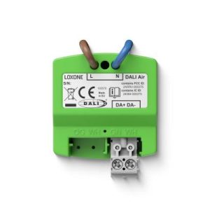Rückansicht des Loxone DALI Air Moduls mit Anschlussklemmen für Spannungsversorgung und DALI-Signal – ideal zur drahtlosen Lichtsteuerung